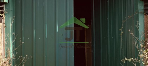 Parkplatz in Chateaudun, France 236m², Nr. 86982 3