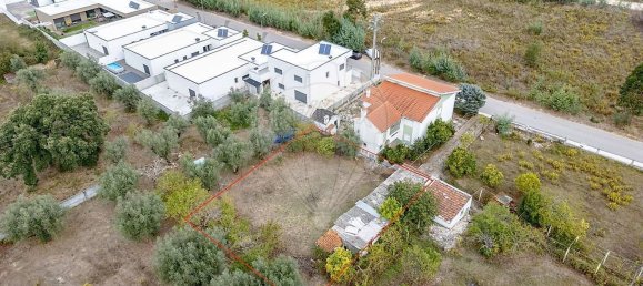 4 Schlafzimmer Haus in Miranda do Corvo, Portugal, Nr. 24672 45
