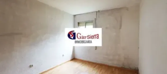 3 Schlafzimmer Wohnung in Parla, Spain, Nr. 178784 8