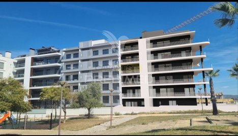  Land in Loule, Portugal No. 136494