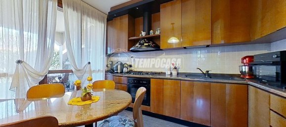 5 rooms Villa in Biassono, Italy No. 9434 7