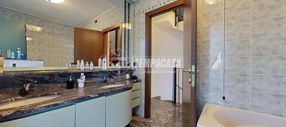 5 rooms Villa in Biassono, Italy No. 9434 15