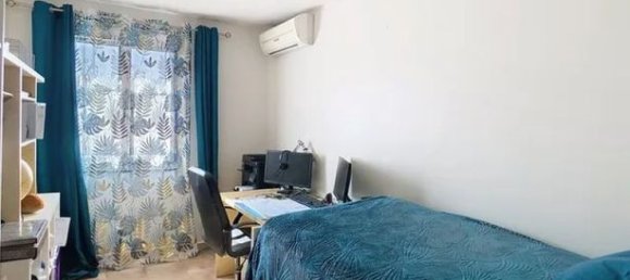 Villa de 3 dormitorios en Marignane, France No. 314659 9