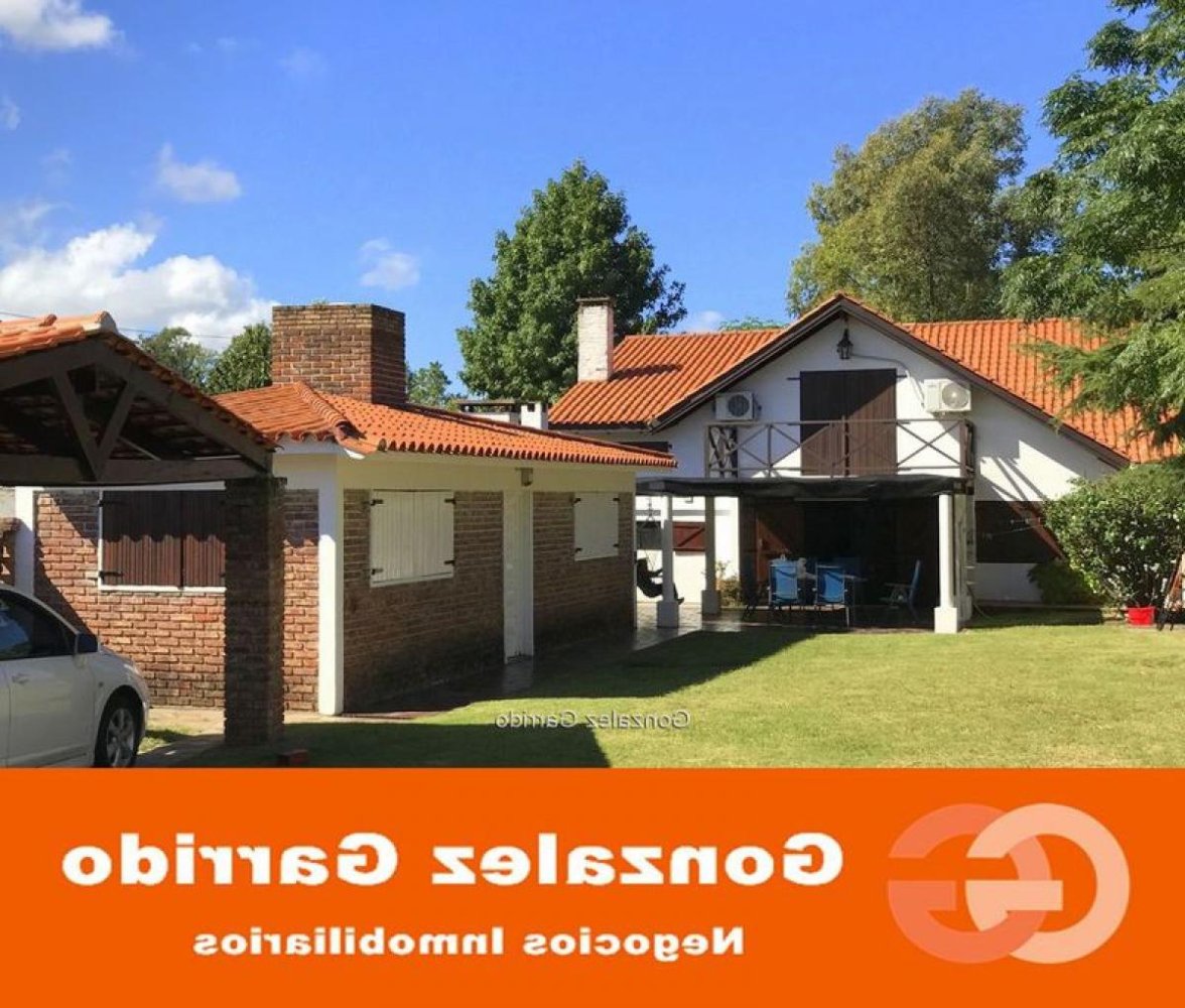 4 bedrooms House in Canelones, Uruguay No. 1714
