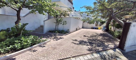 3 rooms Apartment in Lesina, Italy No. 275571 2