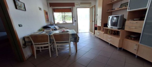 3 rooms Apartment in Lesina, Italy No. 275571 9