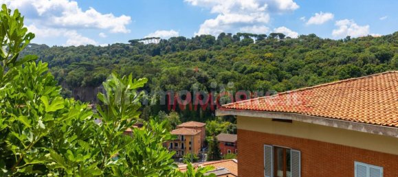 Квартира с 2 спальнями в Марино, Италия № 261924 21