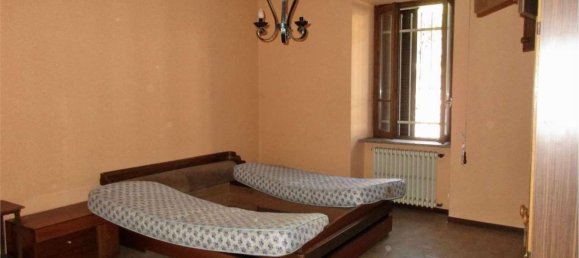 9 rooms House in Sant'Omobono Terme, Italy No. 152962 9