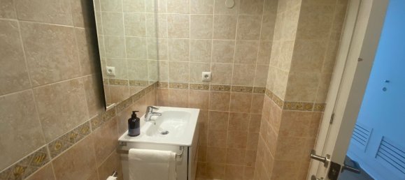 Apartamento de 3 dormitorios en Alicante, Spain No. 79428 23