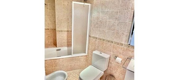 Apartamento de 3 dormitorios en Alicante, Spain No. 79428 10