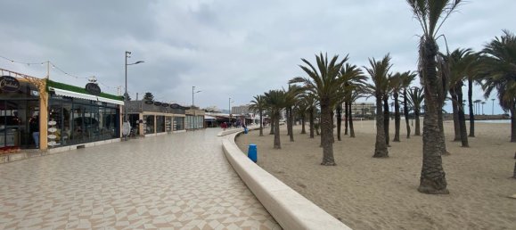 Apartamento de 3 dormitorios en Alicante, Spain No. 79428 43