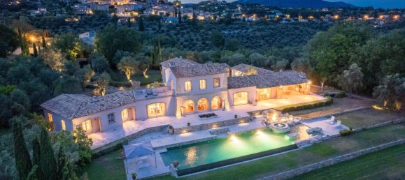 Villa de 5 dormitorios en Chateauneuf-Grasse, France No. 38150 3