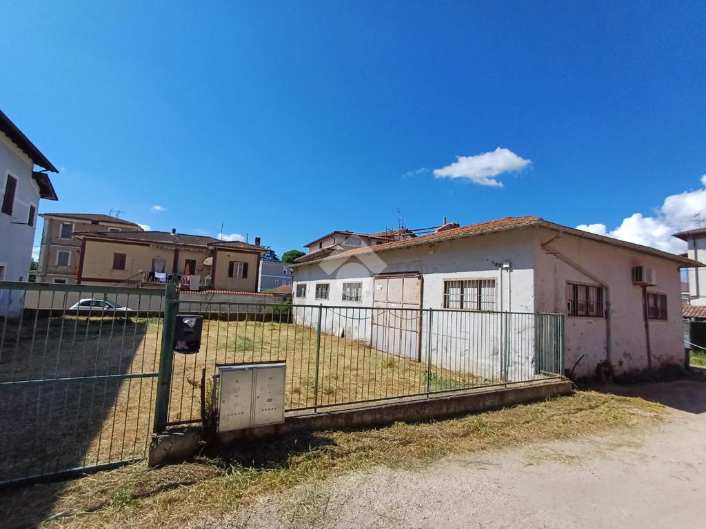 Estudio en Cave, Italy No. 359953