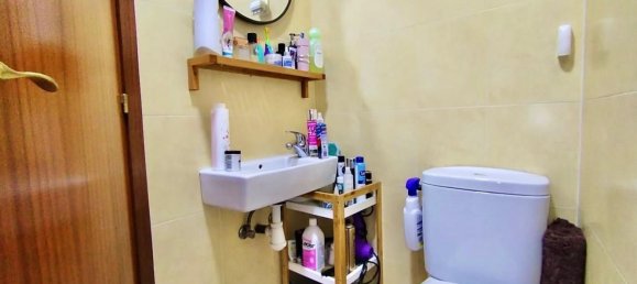 2 bedrooms Apartment in Santa Coloma de Gramenet, Spain No. 135429 7