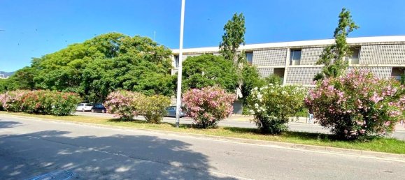 2 bedrooms Apartment in Santa Coloma de Gramenet, Spain No. 135429 8