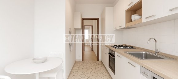 3 bedrooms Apartment in Milan, Italy No. 328666 5