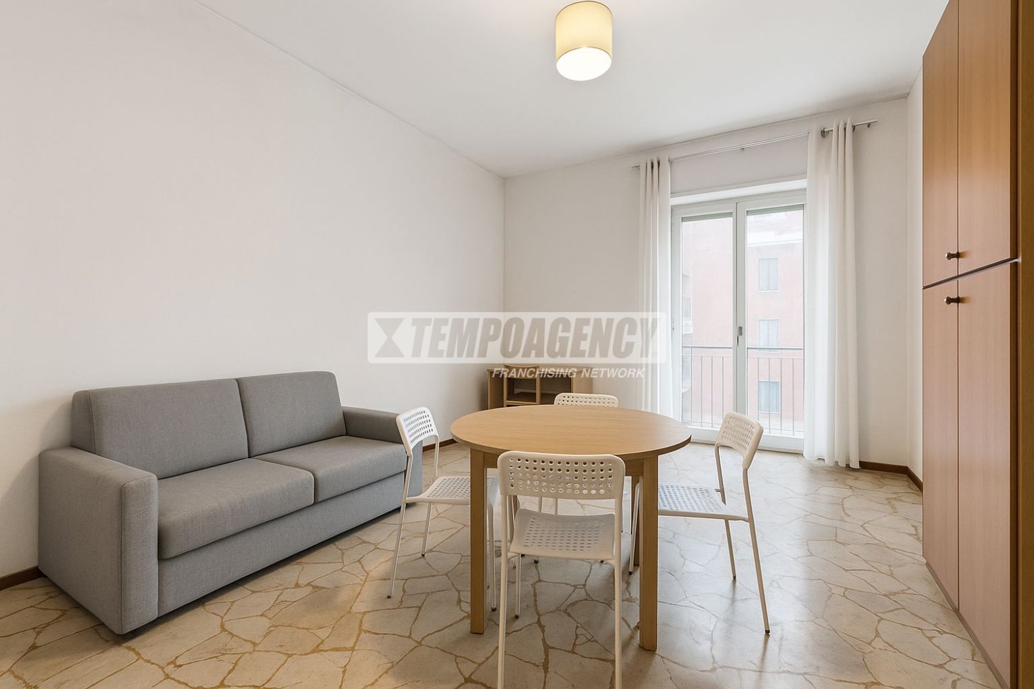 3 bedrooms Apartment in Milan, Italy No. 328666