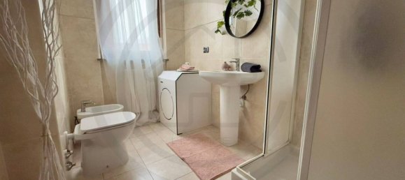 Apartamento de 1 dormitorio en Limbiate, Italy No. 222872 32