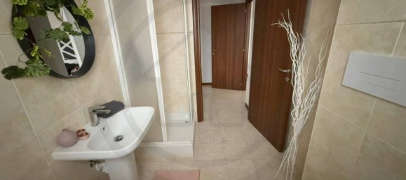 Apartamento de 1 dormitorio en Limbiate, Italy No. 222872 33