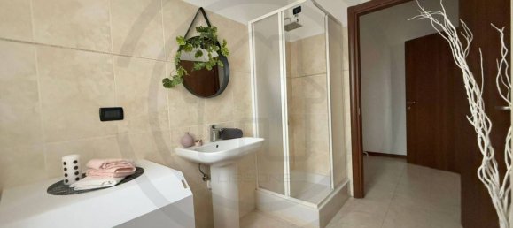 Apartamento de 1 dormitorio en Limbiate, Italy No. 222872 39