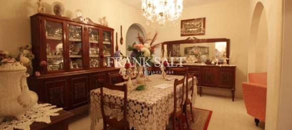 2 bedrooms Maisonette in Mosta, Malta No. 1931 5