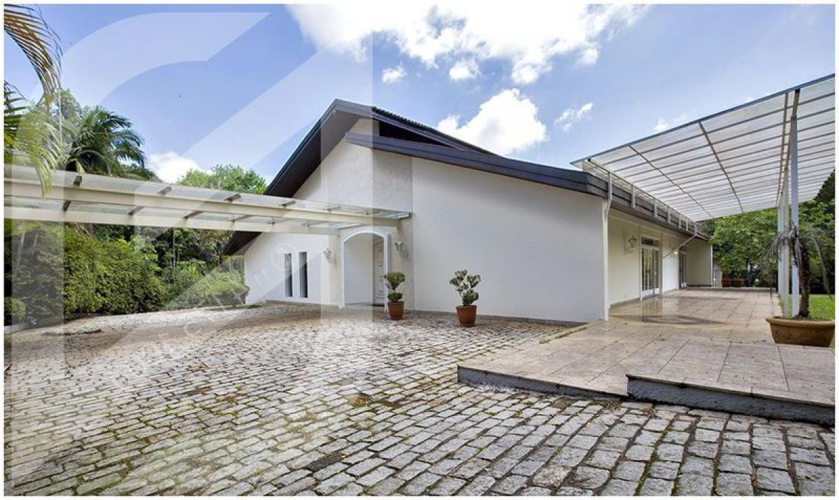 Дом с 4 спальнями в Сан-Паулу, Бразилия № 490678