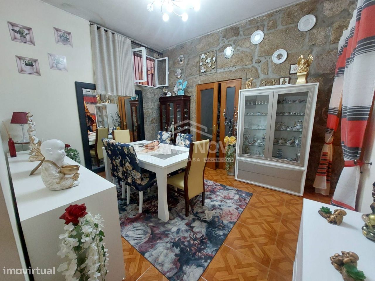 Apartamento de 2 dormitorios en Porto, Portugal No. 55231