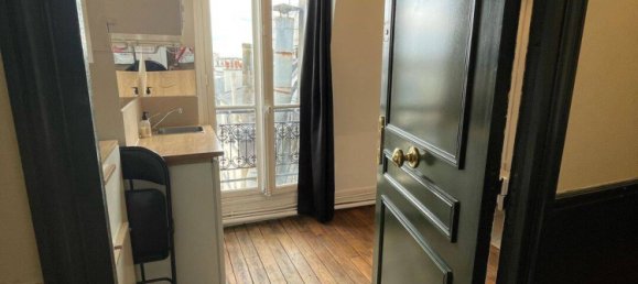 Studio à Paris, France No. 329079 5