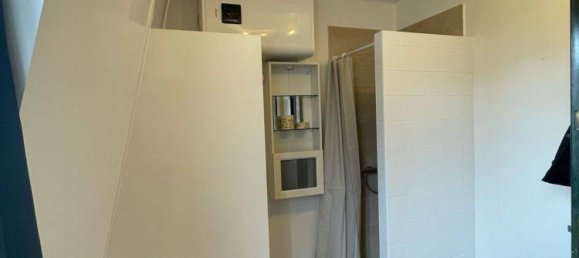 Studio à Paris, France No. 329079 2