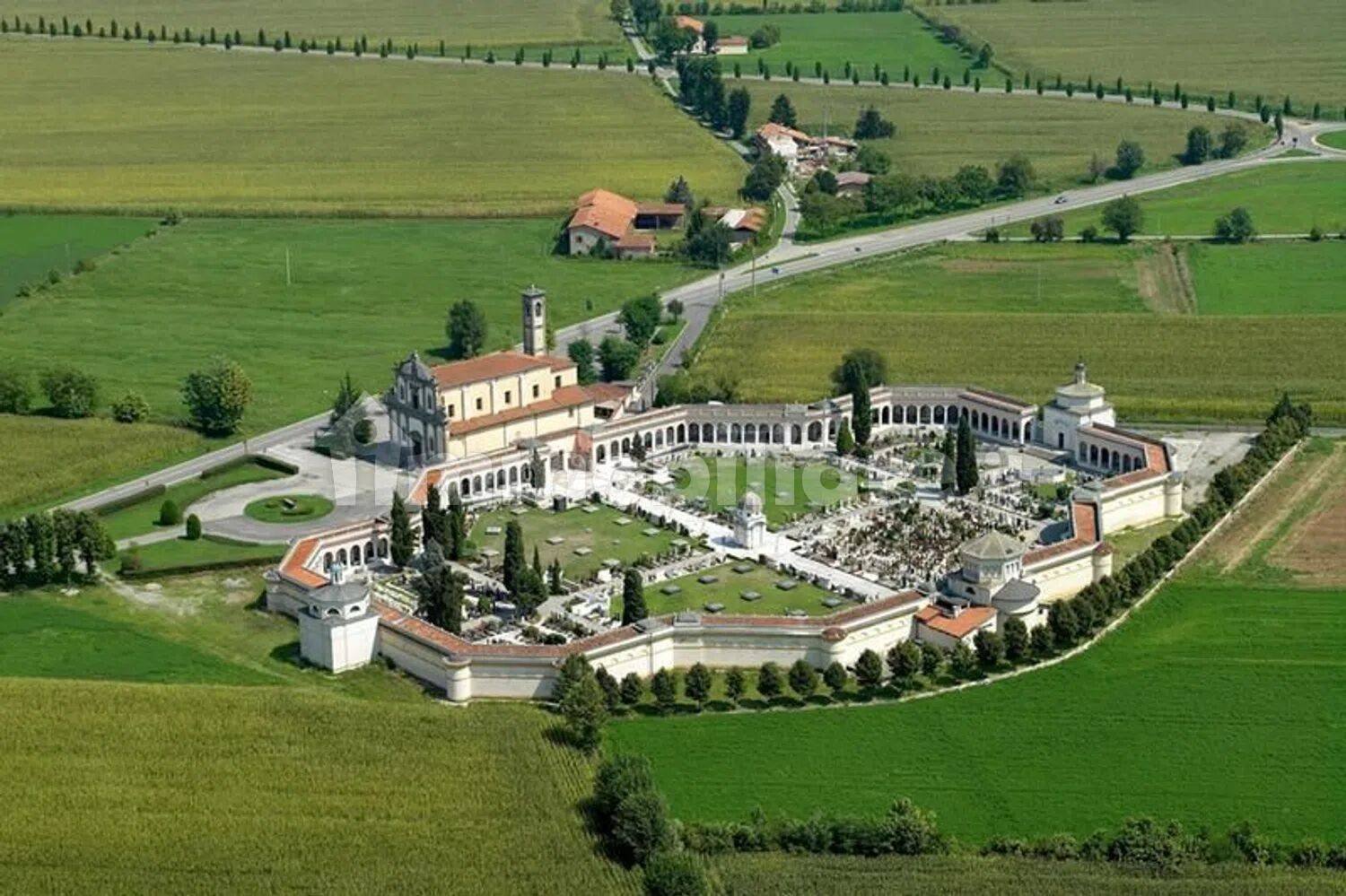 5 bedrooms Villa in Chiari, Italy No. 382269