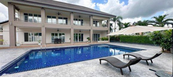 4 bedrooms House in Pattaya, Thailand No. 26718 4