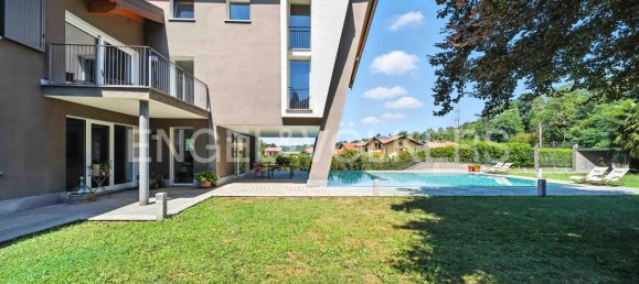 5 bedrooms Villa in Cassano Magnago, Italy No. 132159 5