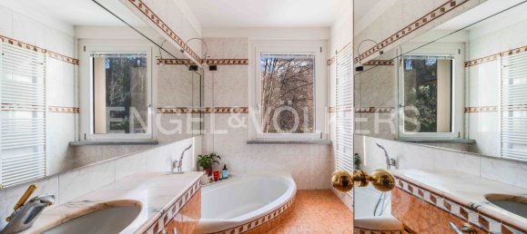 5 bedrooms Villa in Cassano Magnago, Italy No. 132159 20