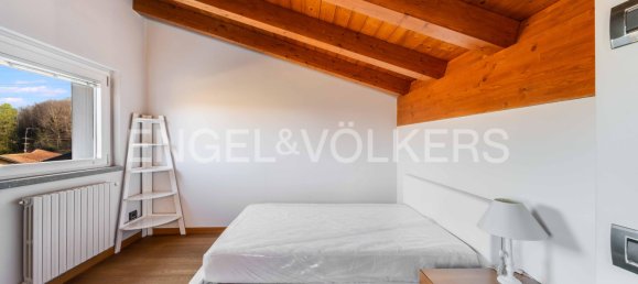 5 bedrooms Villa in Cassano Magnago, Italy No. 132159 23