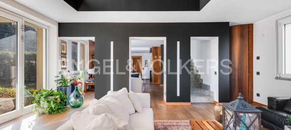 5 bedrooms Villa in Cassano Magnago, Italy No. 132159 14