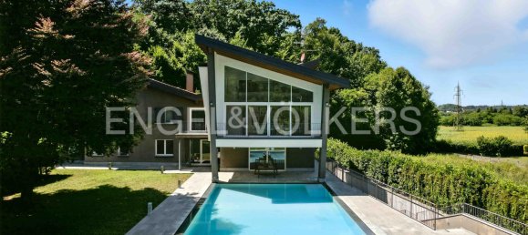 5 bedrooms Villa in Cassano Magnago, Italy No. 132159 3