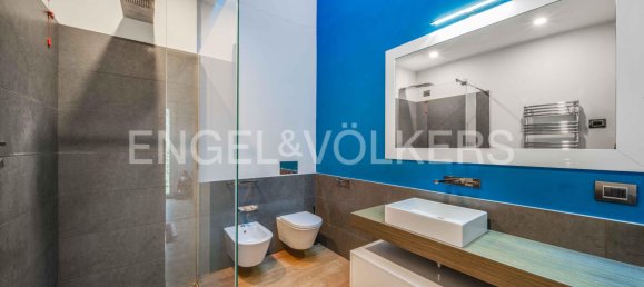 5 bedrooms Villa in Cassano Magnago, Italy No. 132159 24