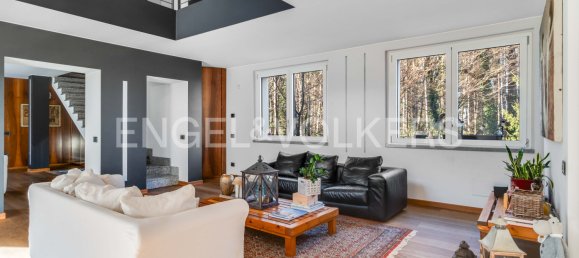 5 bedrooms Villa in Cassano Magnago, Italy No. 132159 13