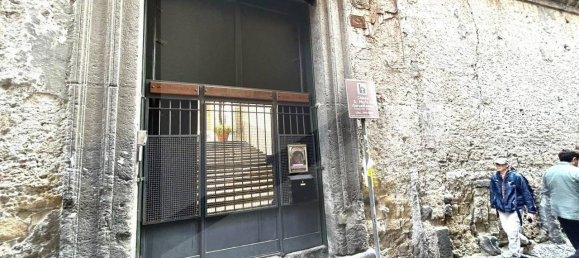 2 rooms Apartment in Naples, Italy No. 26533 6