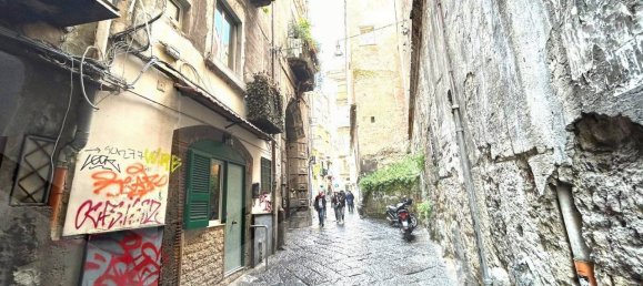 2 rooms Apartment in Naples, Italy No. 26533 4