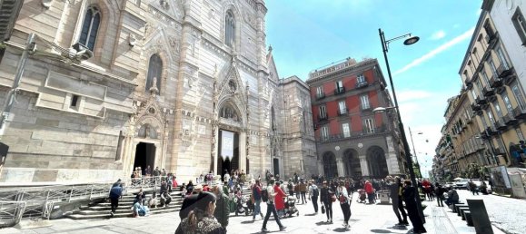 2 rooms Apartment in Naples, Italy No. 26533 20