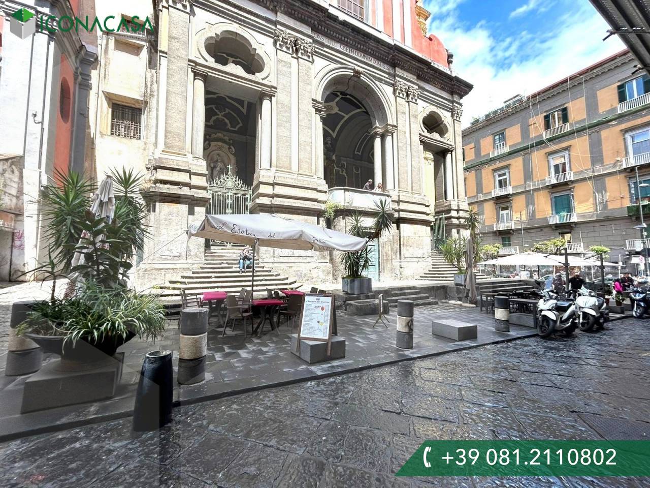 2 rooms Apartment in Naples, Italy No. 26533