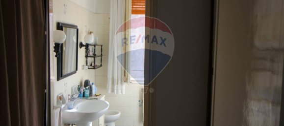 4 Schlafzimmer Haus in Paternò, Italy, Nr. 175986 28