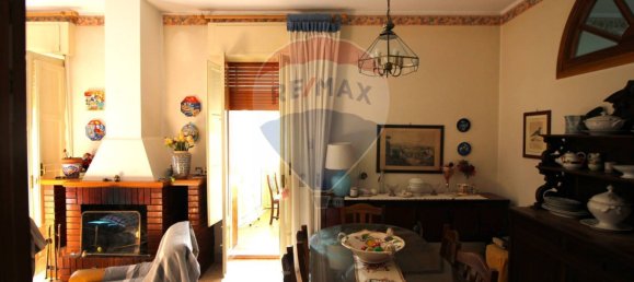4 Schlafzimmer Haus in Paternò, Italy, Nr. 175986 12