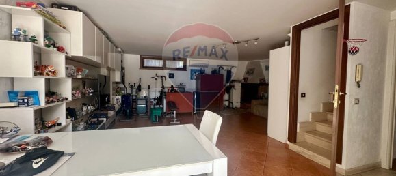 Дом с 3 спальнями в Рим, Италия № 358220 33