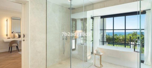 6 bedrooms Villa in Marbella, Spain No. 92130 20