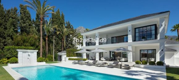 6 bedrooms Villa in Marbella, Spain No. 92130 22