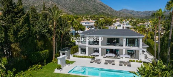 6 bedrooms Villa in Marbella, Spain No. 92130 39