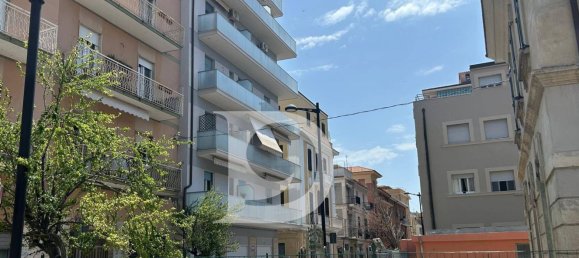 3 rooms Apartment in Pescara, Italy No. 191800 39