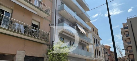 3 rooms Apartment in Pescara, Italy No. 191800 37